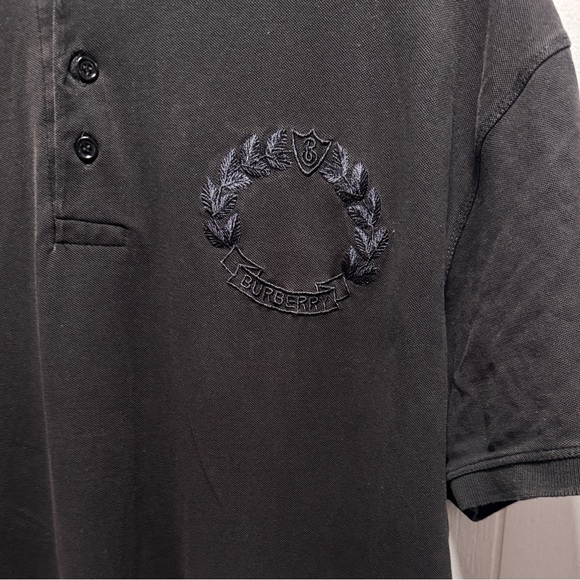 Burberry 'Walworth' Crest Polo-Shirt Black - Picture 2 of 7
